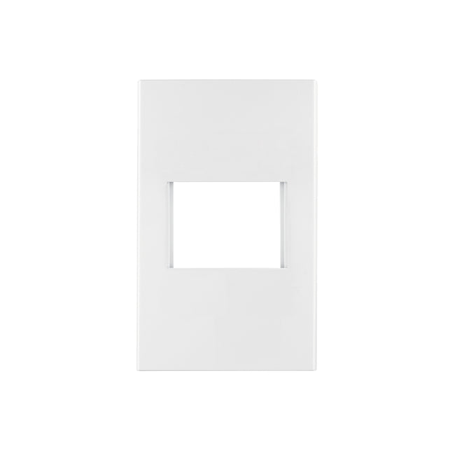 Placa 1 ventana, 1.5 módulos, línea Española, color blanco